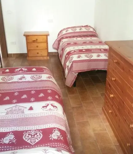 アパート La Casa Dei Nonni ロッカラーゾ